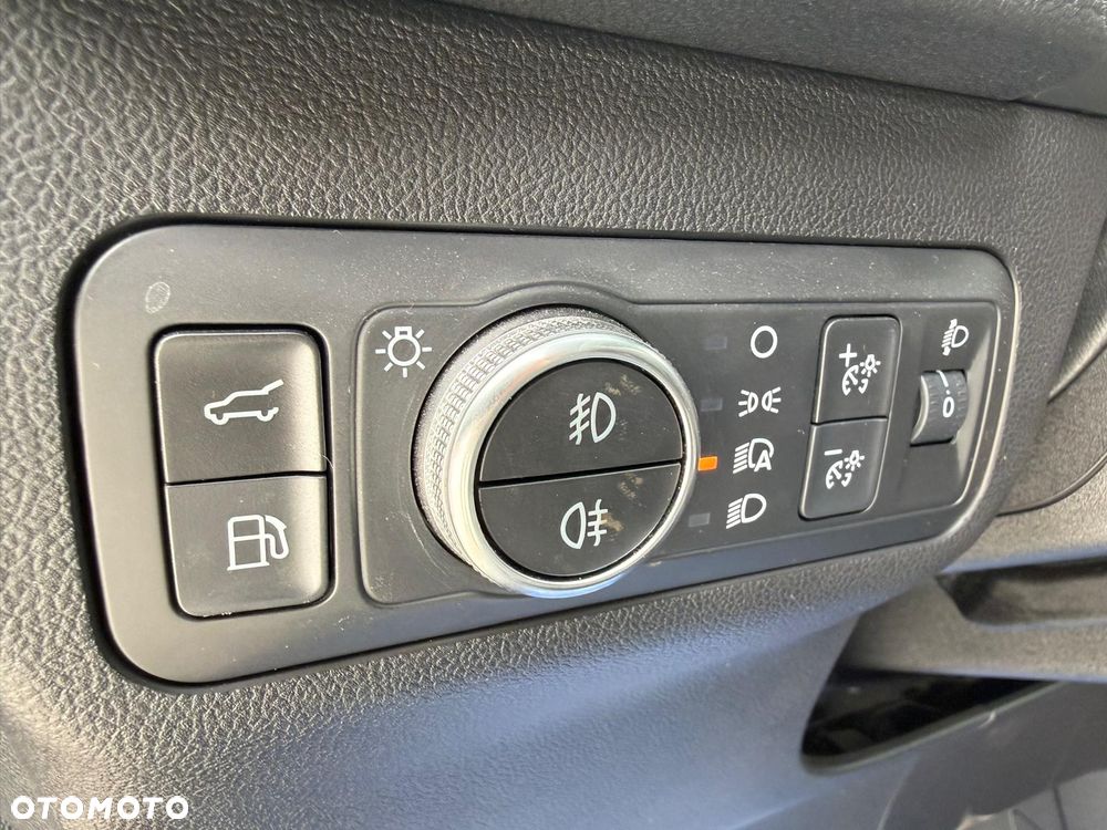 Ford Kuga 2.5P PHEV FWD ST-Line - 24