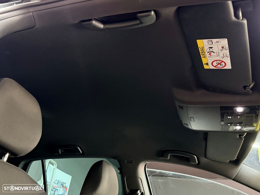 VW Golf 1.4 GTE Plug-In-Hybrid DSG - 30