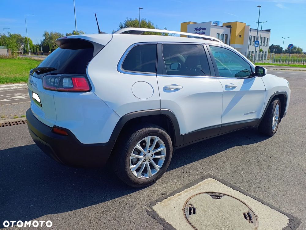 Jeep Cherokee - 21