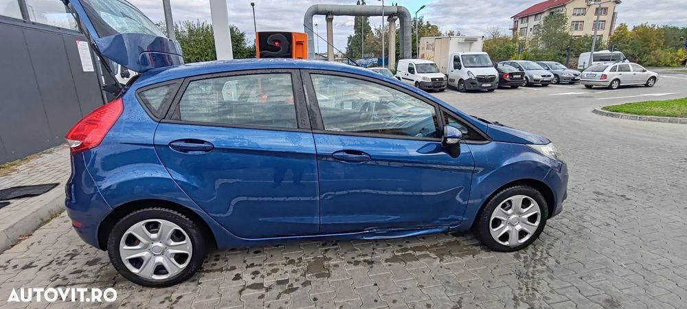 Ford Fiesta - 17