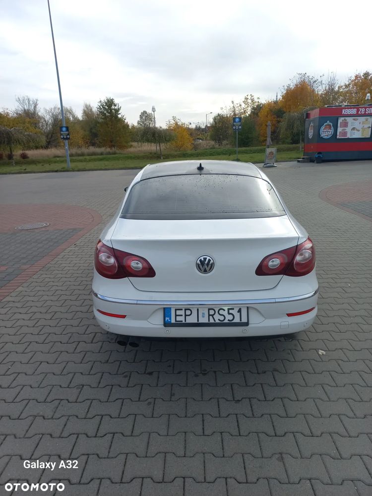 Volkswagen Passat CC - 8