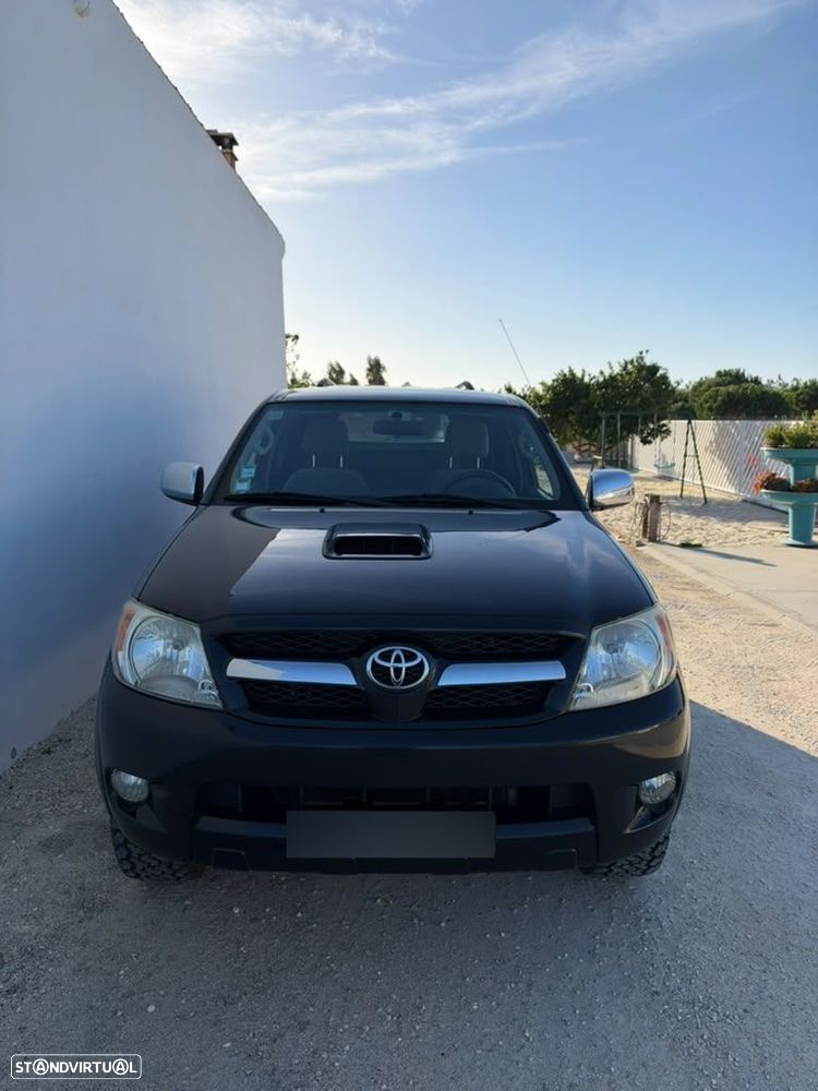 Toyota Hilux - 5