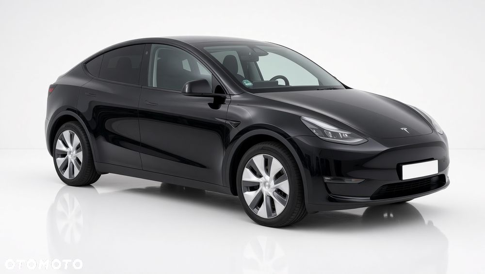 Tesla Model Y - 2