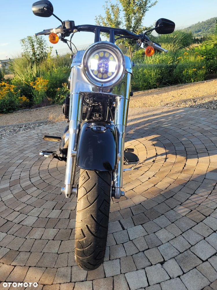 Harley-Davidson Dyna Switchback - 20