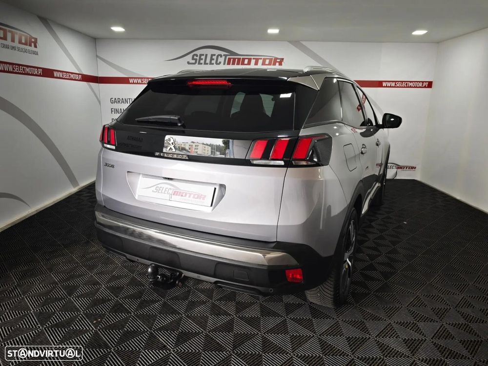 Peugeot 3008 1.2 PureTech Allure Pack - 4