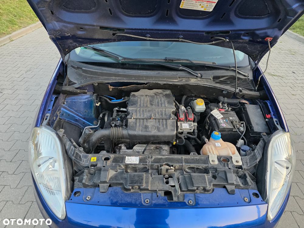 Fiat Grande Punto - 11
