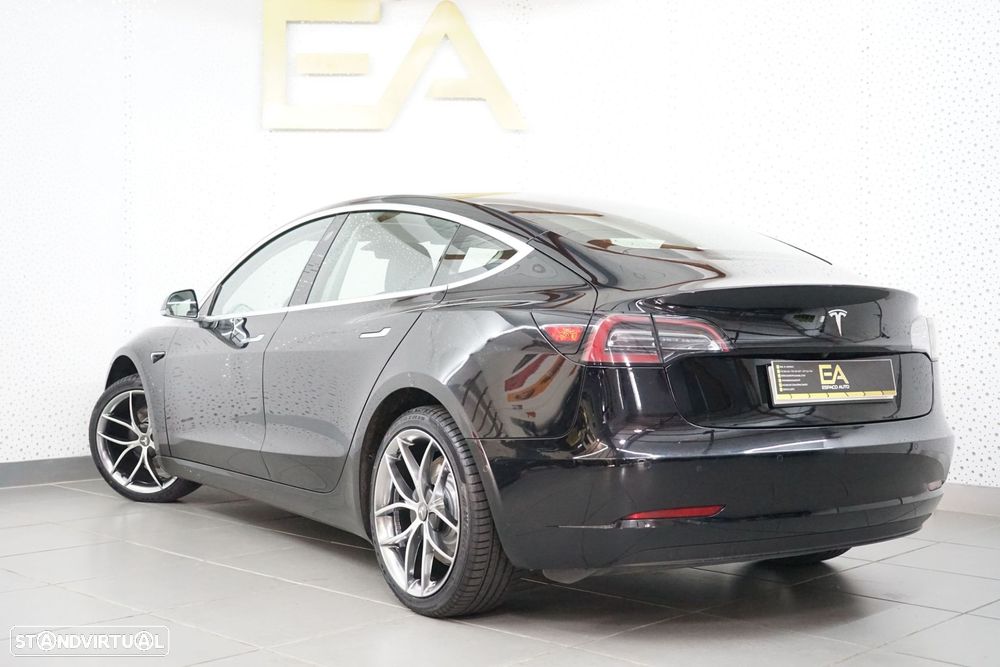 Tesla Model 3 Standard Range Plus RWD - 4
