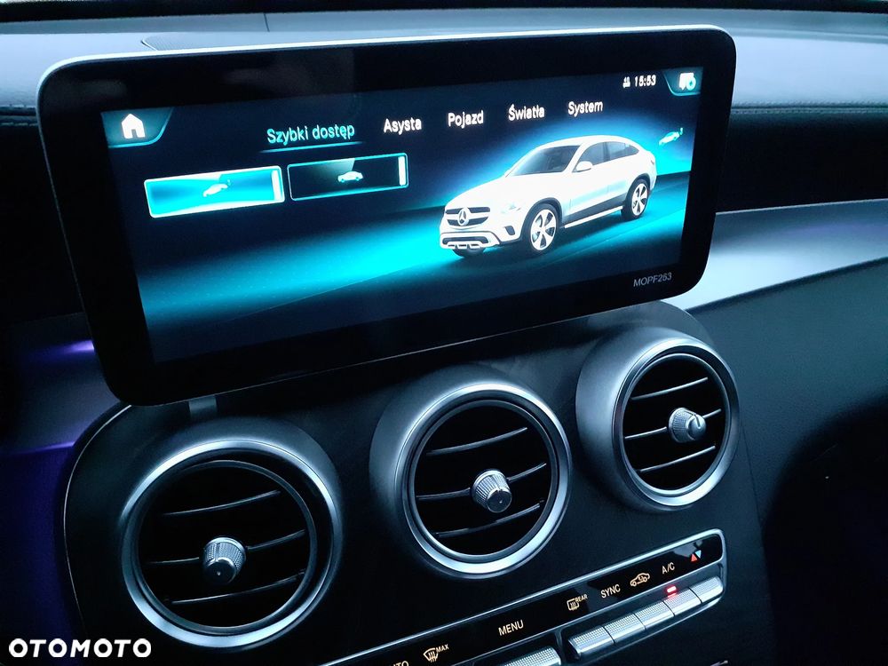 Mercedes-Benz GLC 220 d 4Matic 9G-TRONIC AMG Line - 33