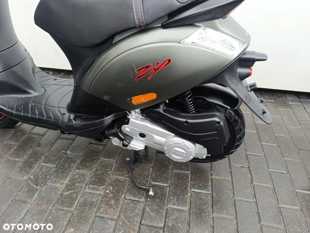 Piaggio ZIP - 16