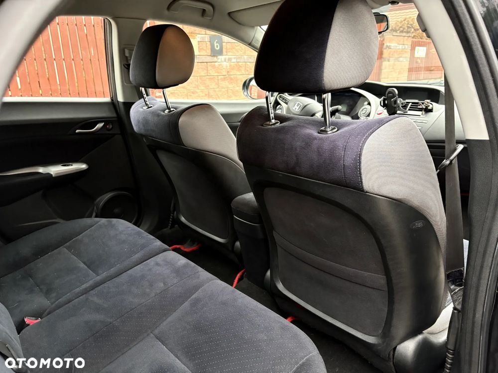 Honda Civic 1.8 Comfort - 11