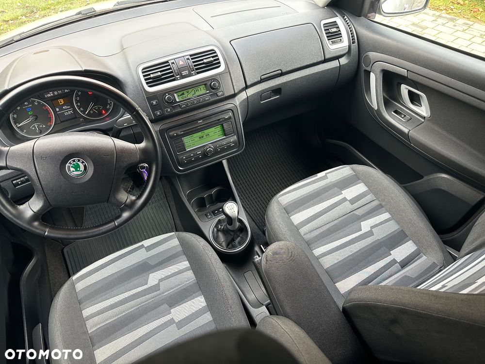 Skoda Roomster 1.4 16V Comfort - 21