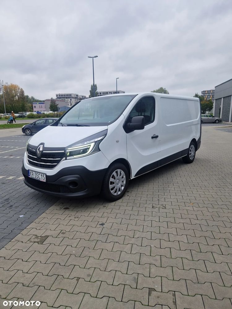 Renault TRAFIC - 2