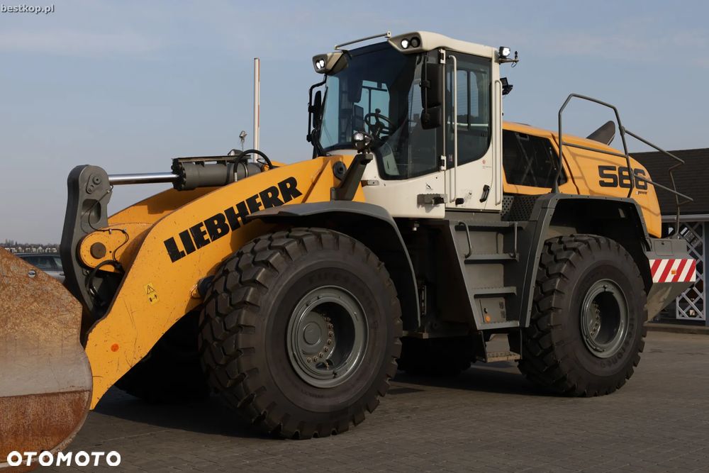 Liebherr L566 XPower - 15