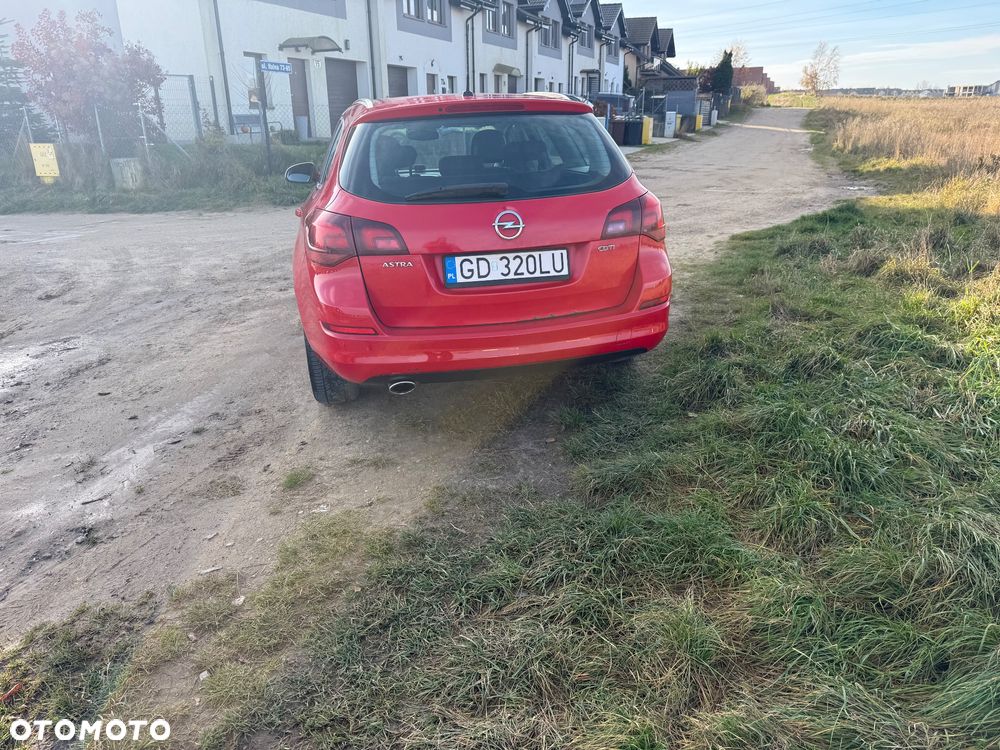 Opel Astra ver-2-0-cdti-sport - 3
