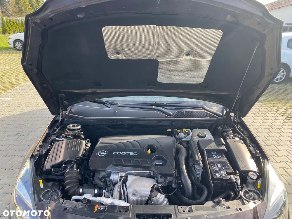Opel Insignia 1.6 T Cosmo S&S EU6 - 28