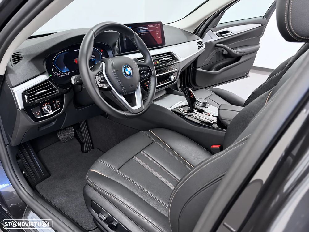 BMW 520 e Line Luxury - 21