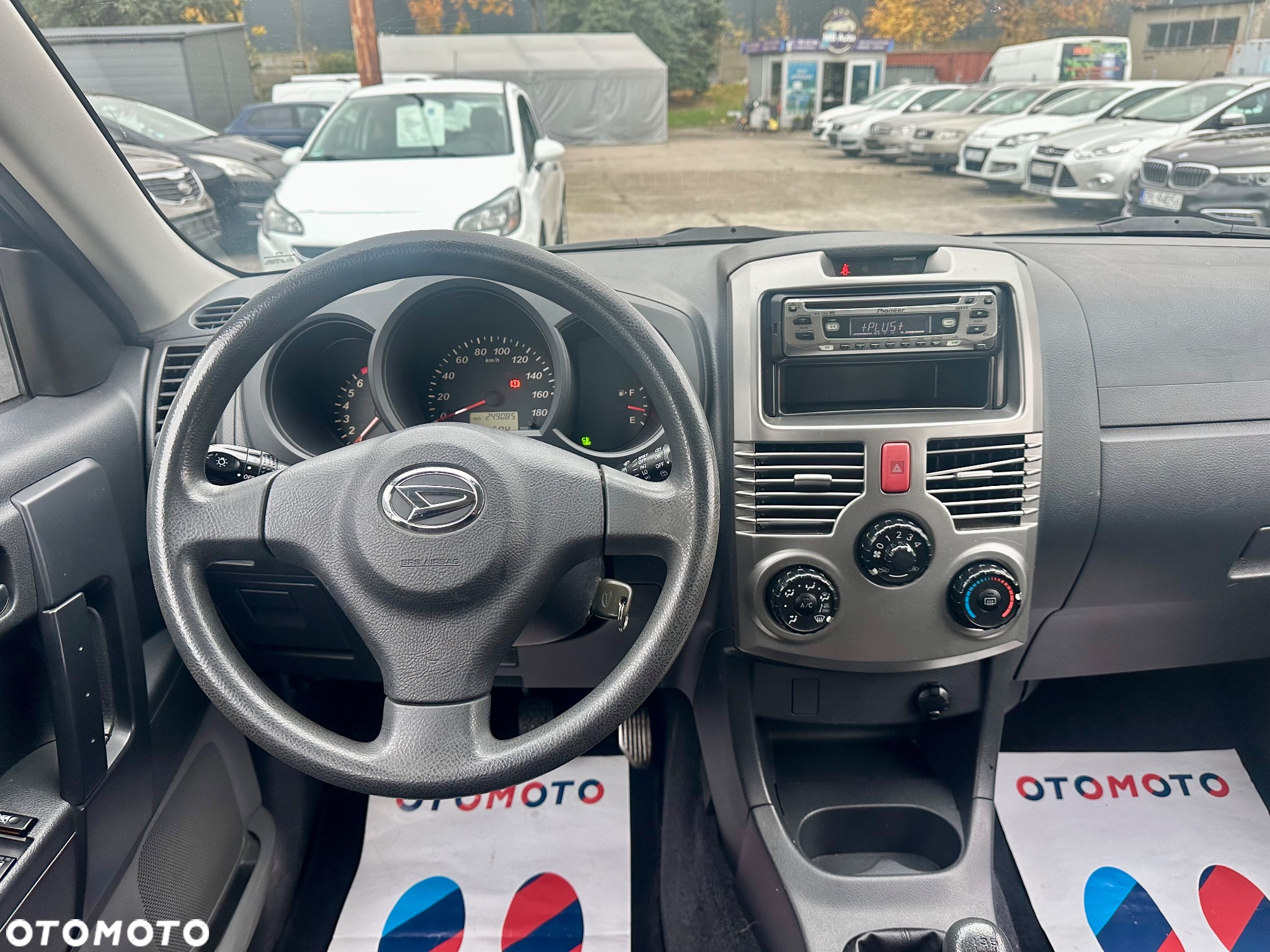 Daihatsu Terios 2WD Top - 15