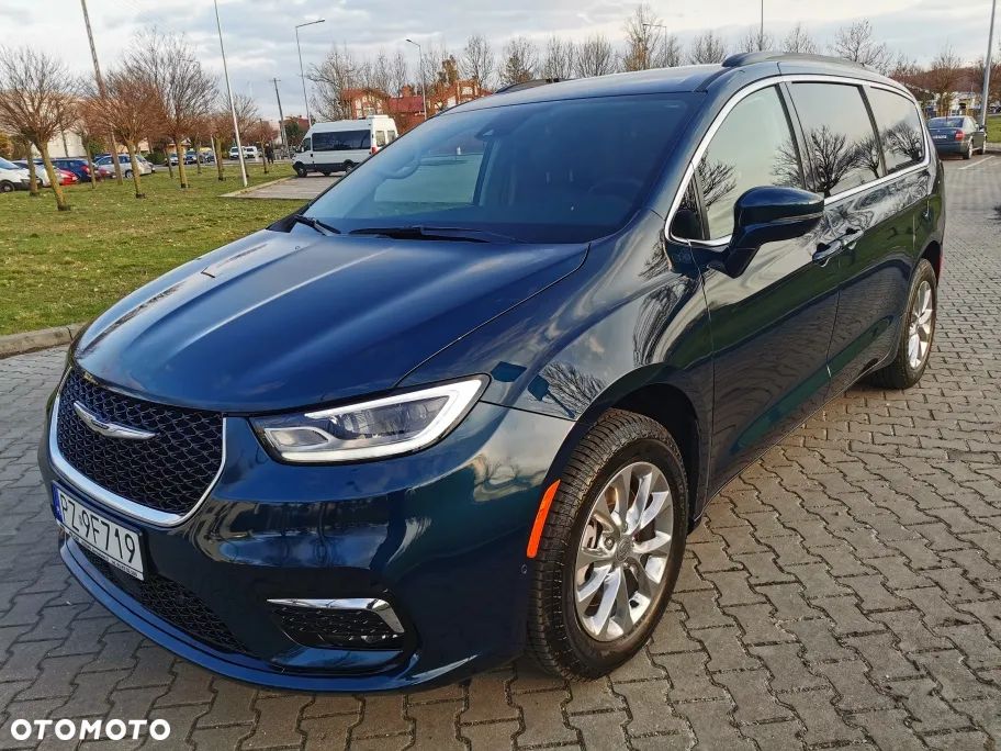 Chrysler Pacifica - 25