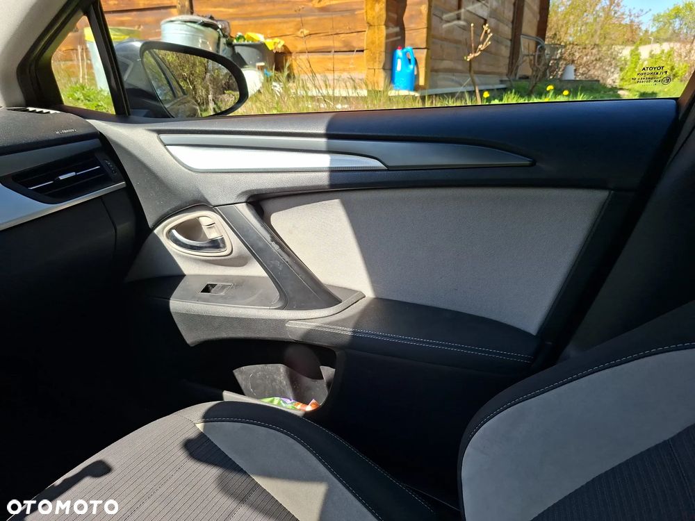 Toyota Avensis 2.0 D-4D Active Business - 11