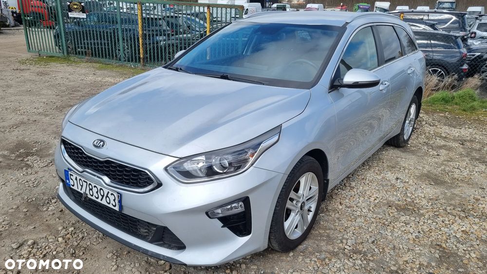 Kia Ceed 1.6 CRDi (48V Mild-Hybrid) Spirit - 4