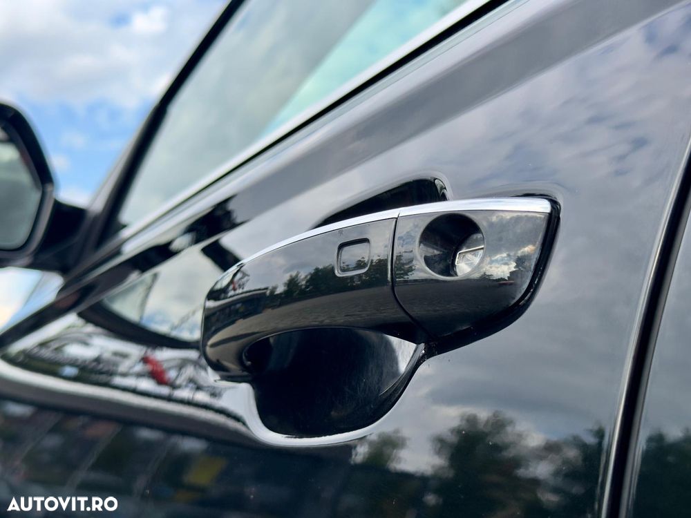 Audi A6 Avant 2.0 TDI Ultra S tronic - 29
