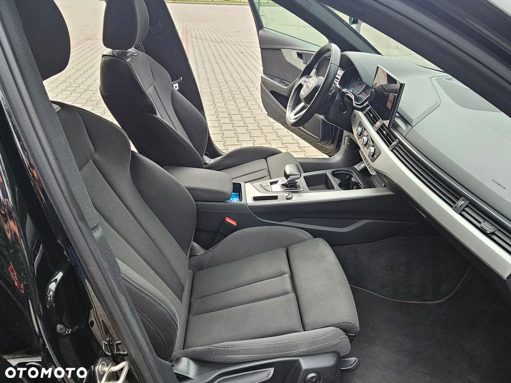 Audi A4 Avant - 16