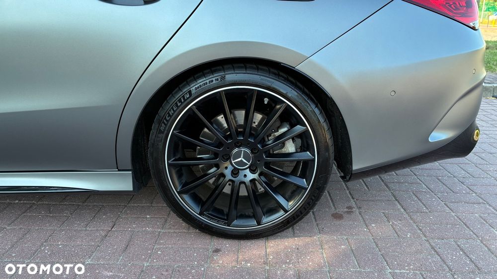 Mercedes-Benz CLA AMG 35 4Matic B AMG Speedshift 7G-DCT - 18
