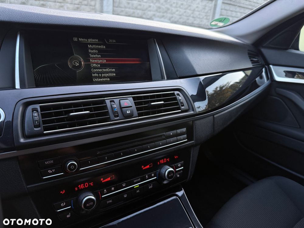 BMW Seria 5 525d - 17