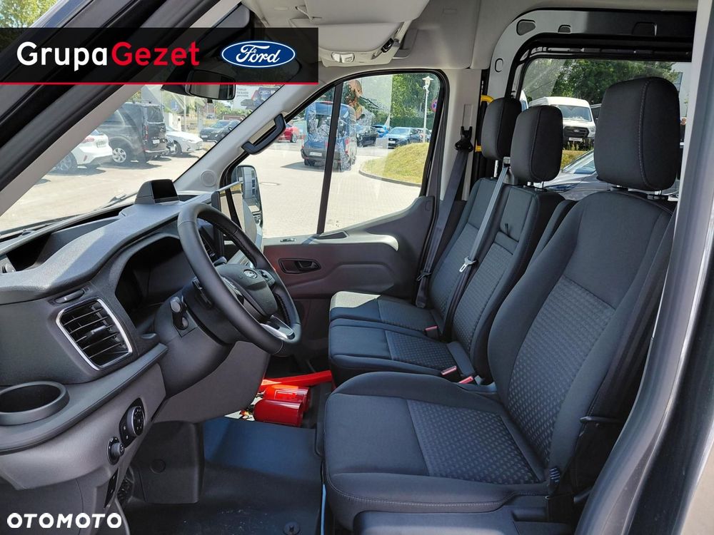 Ford Transit - 17