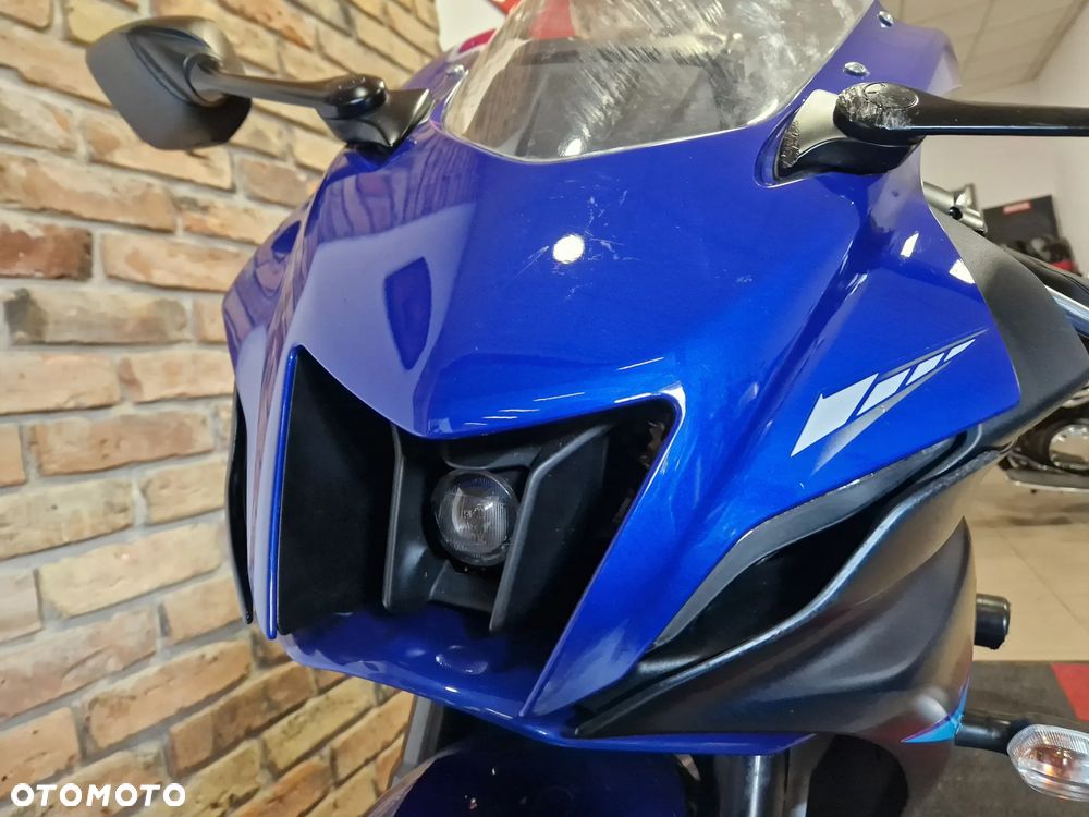 Yamaha R7 - 9