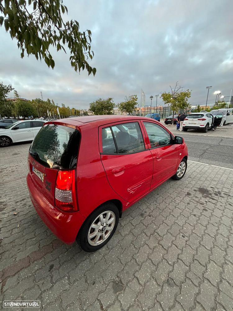 Kia Picanto 2005 photo 2
