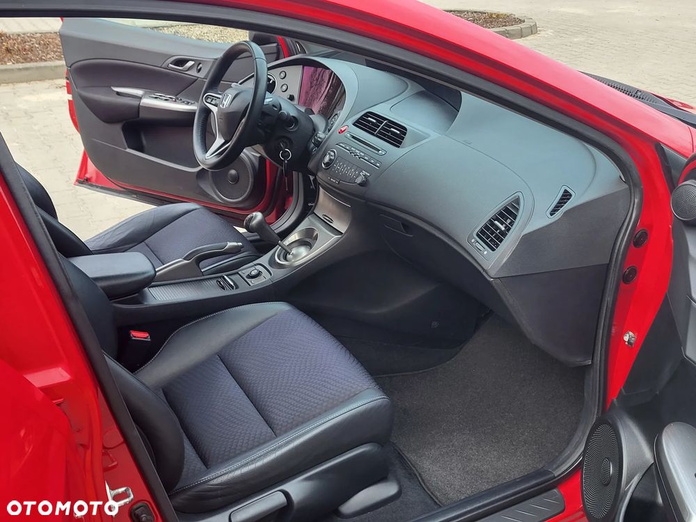 Honda Civic 1.4 i-VTEC Comfort - 23