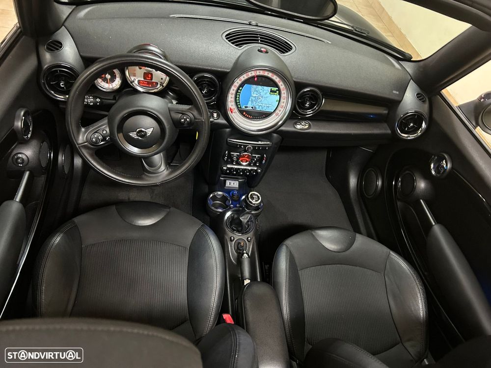 MINI Cabrio Cooper D - 21