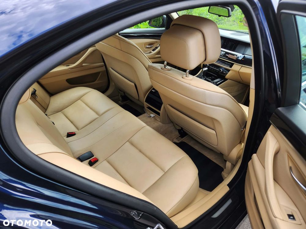 BMW Seria 5 520d - 7