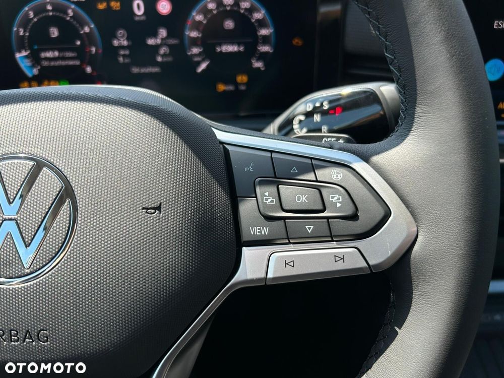 Volkswagen T-Roc - 16
