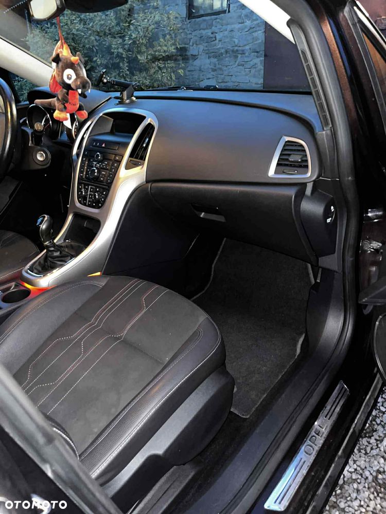 Opel Astra 1.7 CDTI - 10