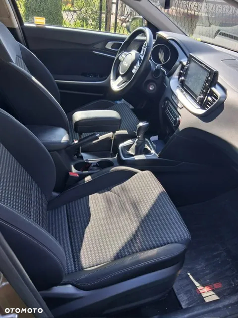 Kia Ceed 1.5 T-GDI M - 7