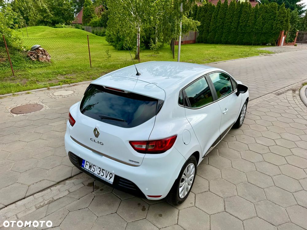 Renault Clio 1.2 16V 75 Life - 20