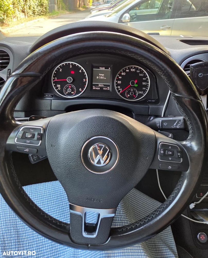 Volkswagen Tiguan 2.0 TDI 4Motion DSG BMT Sport & Style - 10