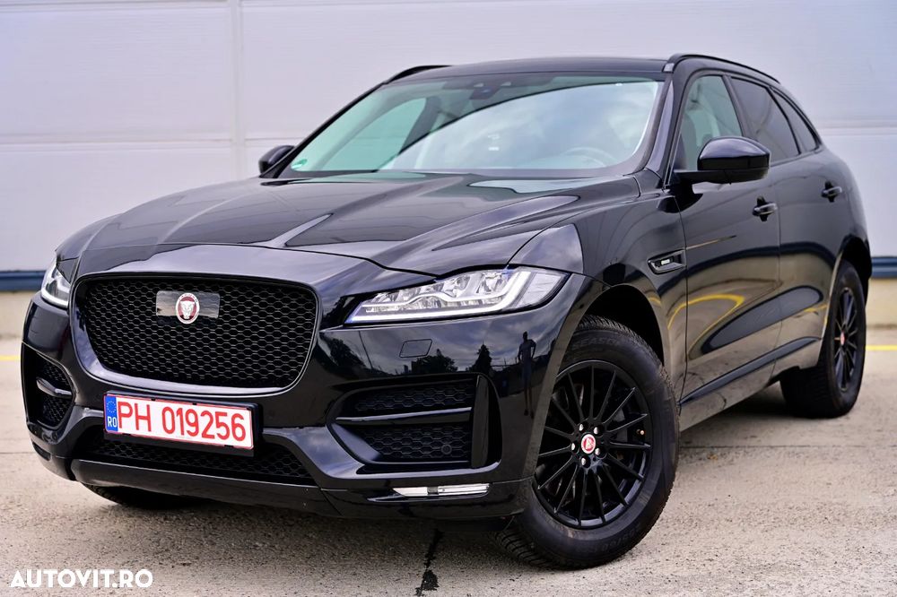 Jaguar F-Pace P250 AWD R-Dynamic Black - 1