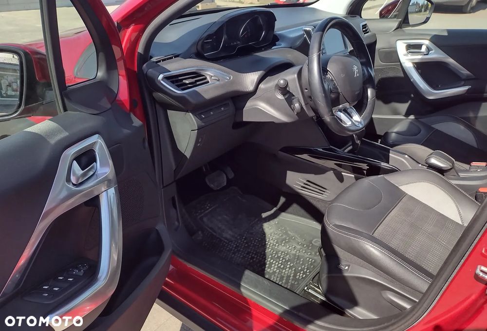 Peugeot 2008 1.2 PureTech Allure S&S EAT8 - 8