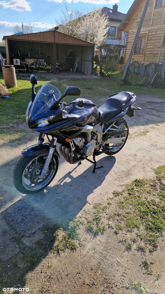 Yamaha FZ6 - 1