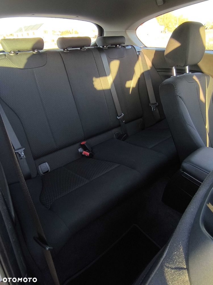 BMW Seria 1 114i - 16