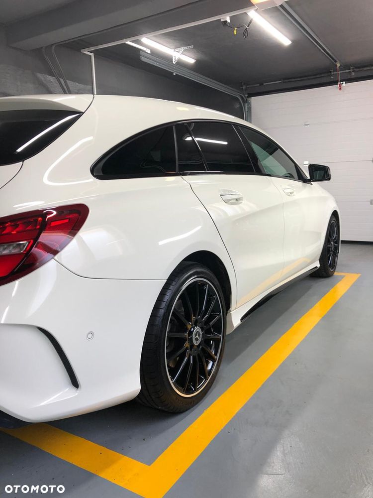 Mercedes-Benz CLA 220 d 7G-DCT AMG Line - 1
