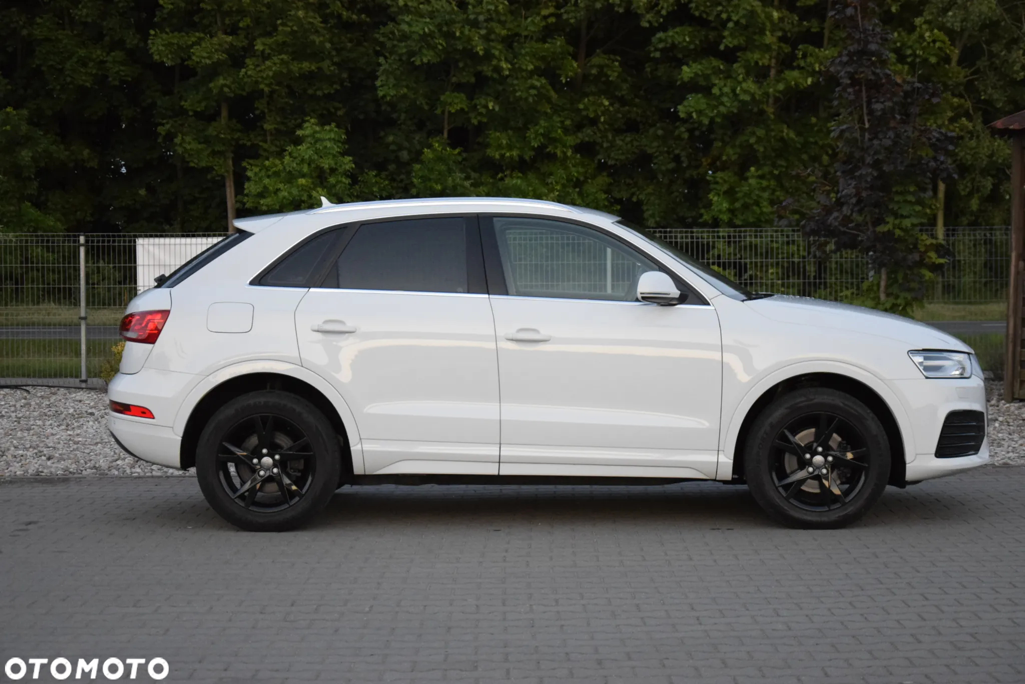 Audi Q3 2.0 TDI S tronic - 9