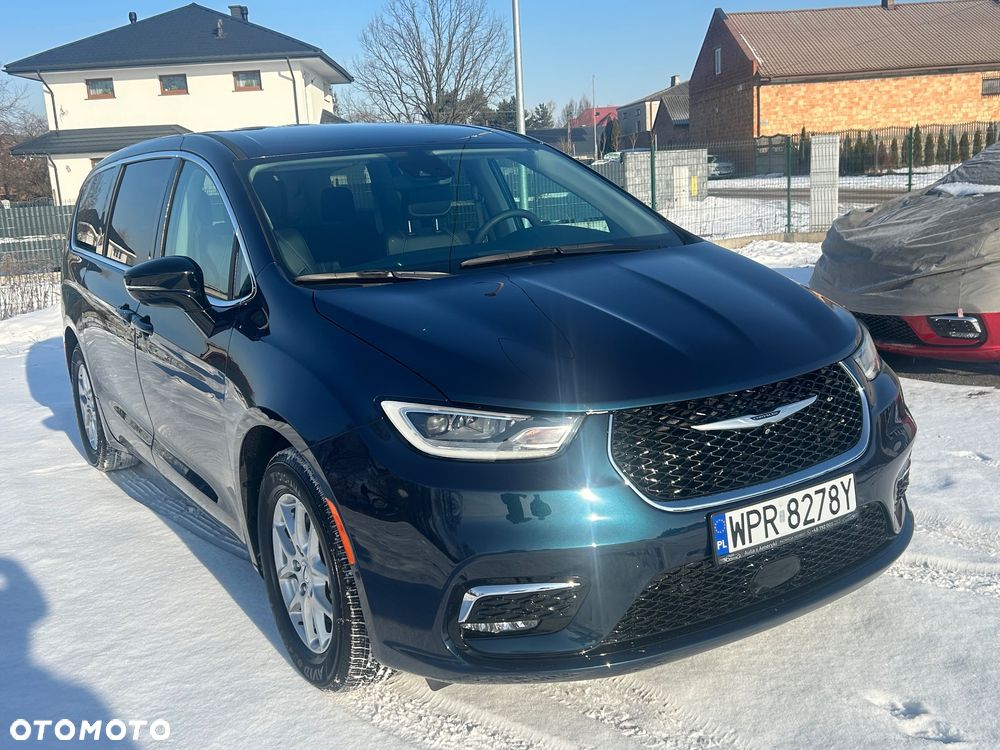 Chrysler Pacifica - 2
