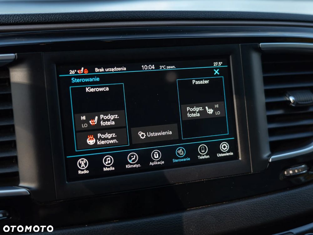 Chrysler Pacifica - 33