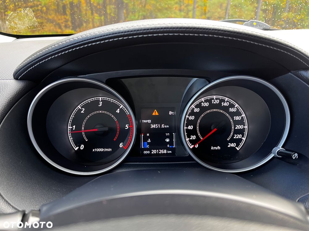 Mitsubishi Outlander 2.0 DI-D 4WD Invite - 37