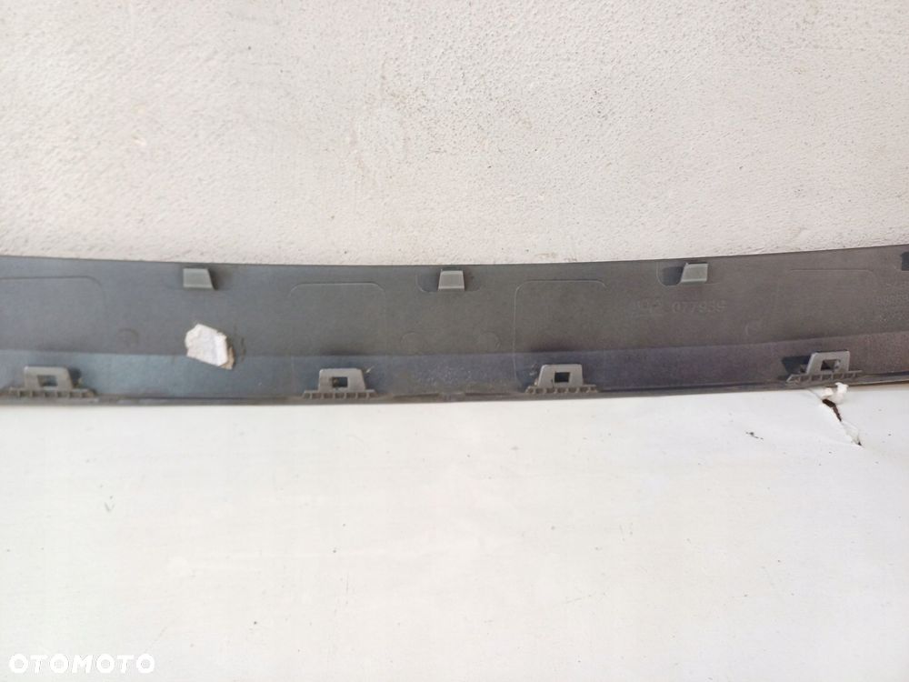 listwa blenda zderzaka tylniego tył peugeot 2008 ii 2 19- - 11