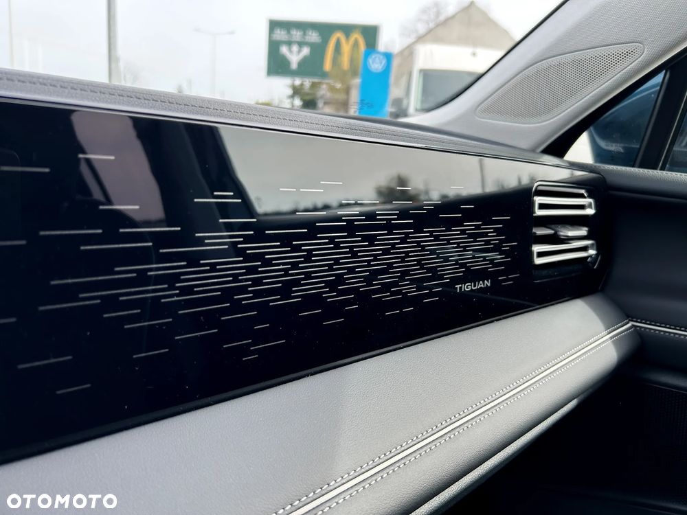 Volkswagen Tiguan 1.5 eHybrid PHEV 150kW Elegance DSG - 33